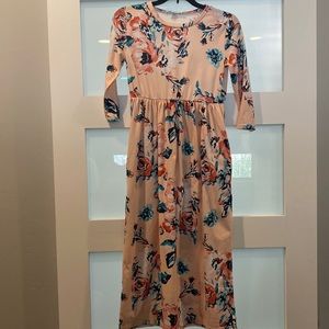 Girl’s Maxi Dress!